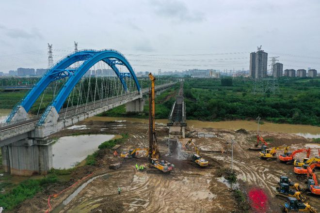 引江濟淮工程新篇章 最后一處鐵路改建工程開工，網絡工程同步推進